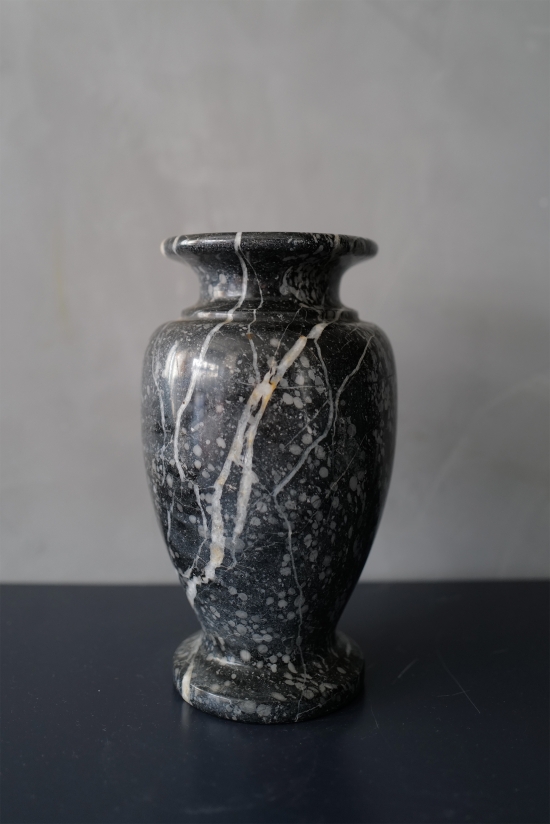 22a001 the HANDLEt Hardware Stocks