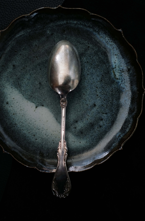 23j004 the HANDLEt Hardware Stocks